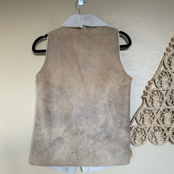 Ecote Faux Shearling Vest, Tan, XS - Picture 2 of 9
